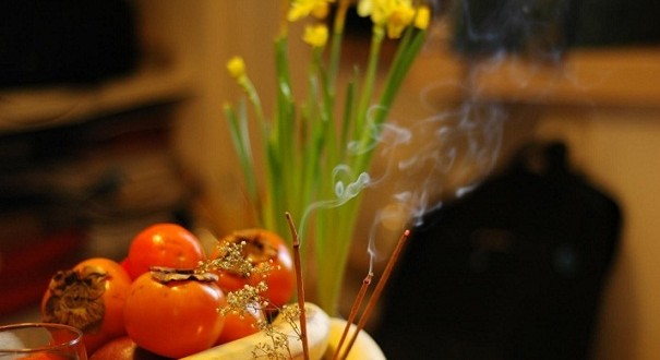 Có nên thắp hương hàng ngày không