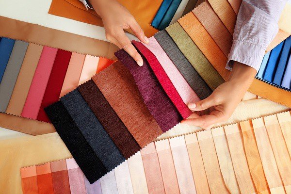 Vải áo dài - Món quà truyền thống Việt Nam