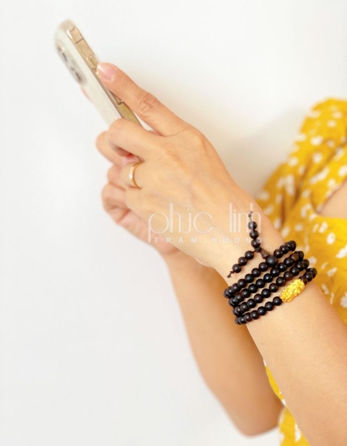 Vòng Tay Trầm indo tự nhiên ép thêm dầu mix Tỳ Hưu