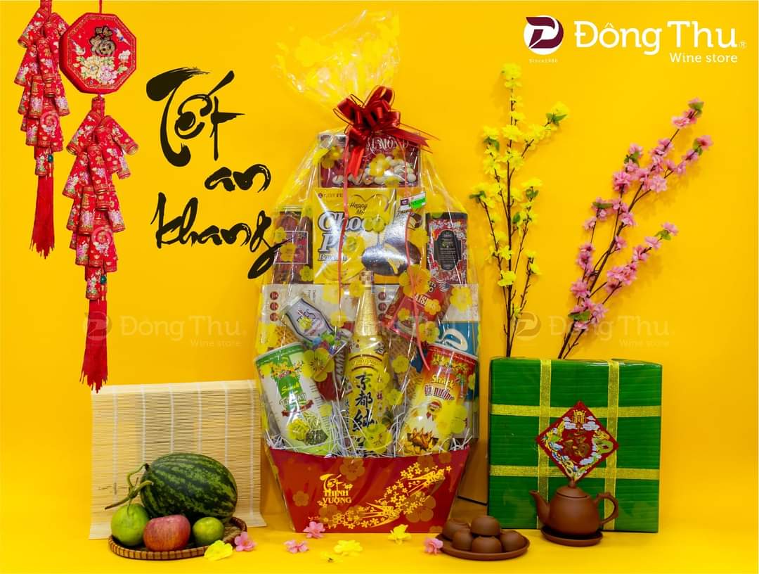 Giỏ Quà Tết Đà Nẵng cao cấp nhiều loại tại shop rượu Đông Thu có giá 1.765.000 đồng/phần